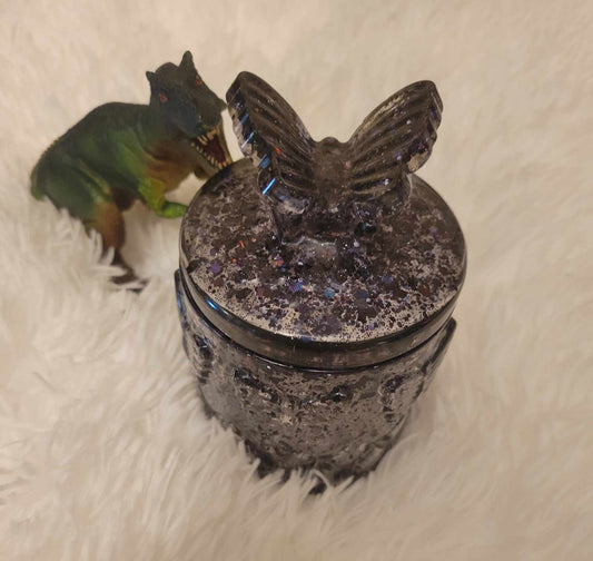 1 Resin Butterfly Trinket Box